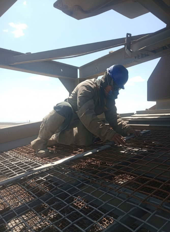 Equipe MMDF em manutenção industrial